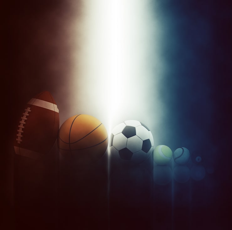 Foto gratuito diferentes pelotas deportivas