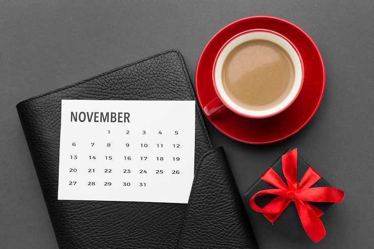 Photo Gratis kopi dan kalender konsep cyber monday