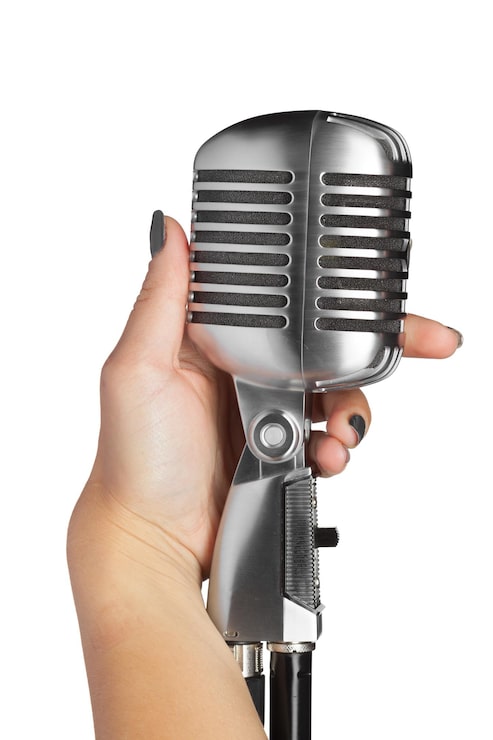 Foto gratuito micrófono de audio de estilo retro