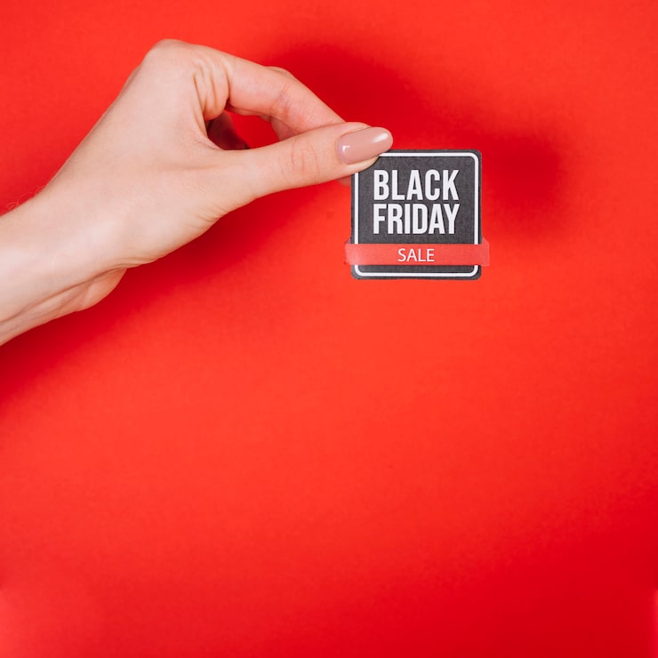 Foto gratuito pequeño espacio de copia con diseño de viernes negro