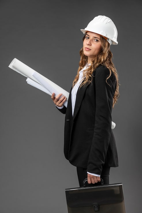 Foto gratuito retrato de una arquitecta con planos