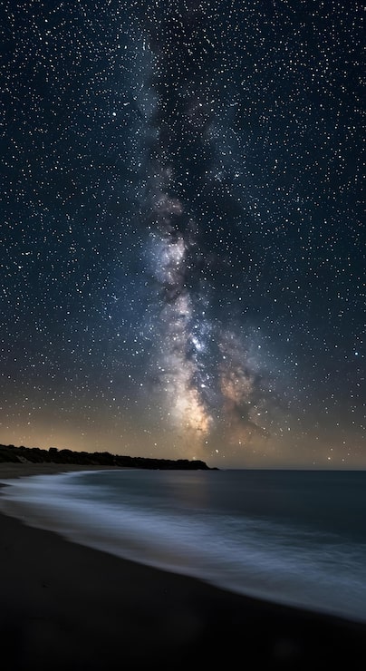 Foto gratuito la via lattea sopra la spiaggia