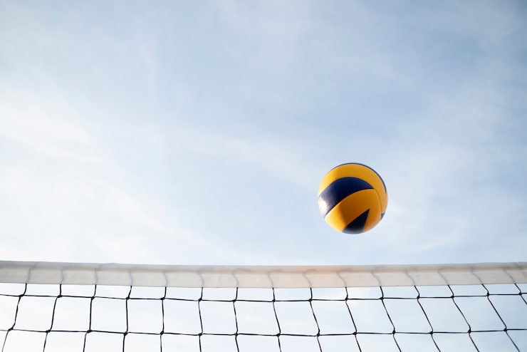 Foto gratuito pallavolo sopra la rete