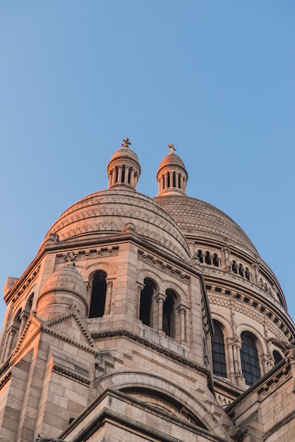 Foto gratuito vecchio edificio della cattedrale con torri