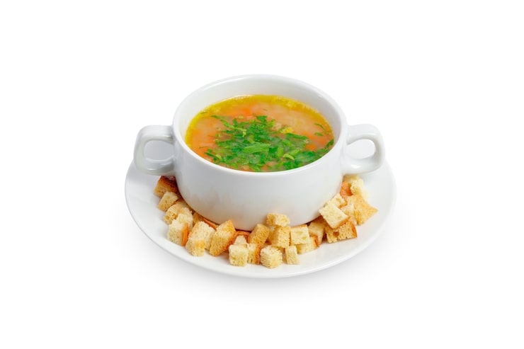 Foto gratuito zuppa isolata su uno sfondo bianco