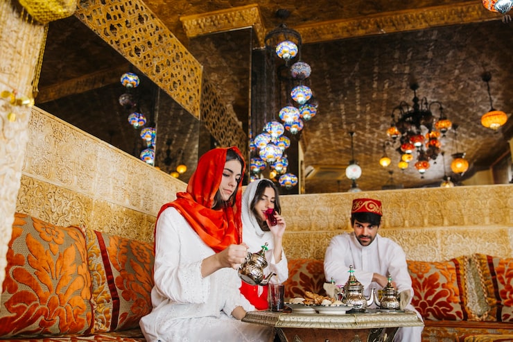 Zdarma Fotografie skupina přátel v arabské restauraci