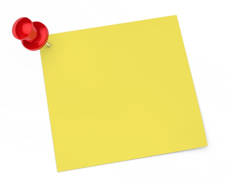 Kostenlose Foto blank note mit einer reißzwecke