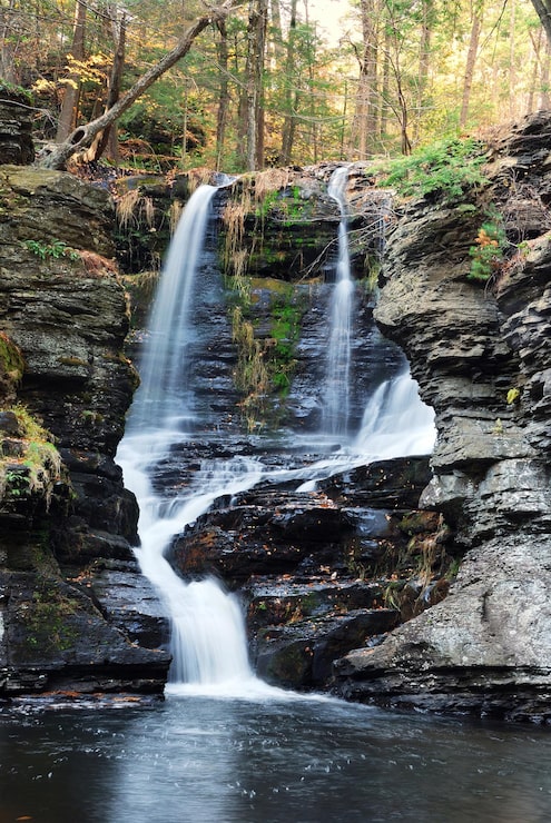 Gratis Foto høstfoss i fjell