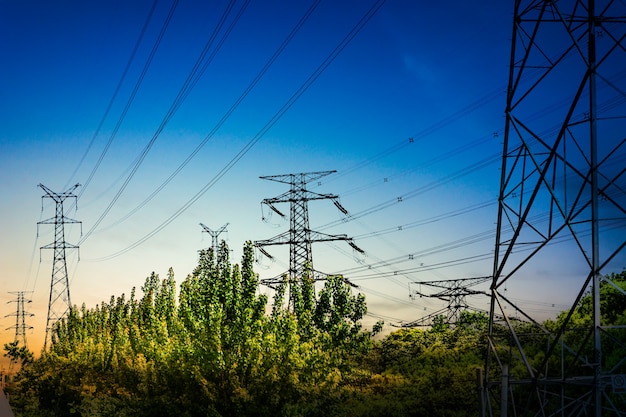 Gratis Foto høyspentmast og himmel