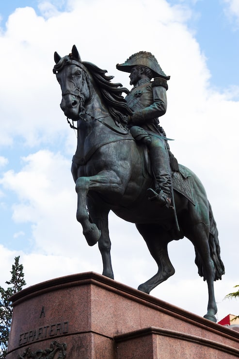 Gratis Foto monument av general espartero. logroño
