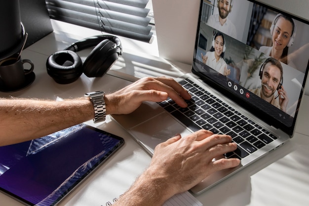 Gratis Foto nærbilde av virtuelt klasserom