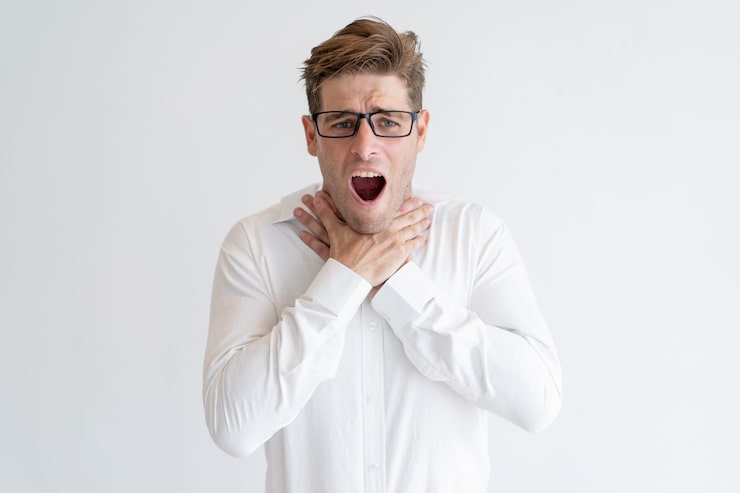 Gratis Bild frustrerad man som visar kvävningsgest
