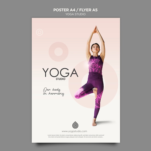 Gratis PSD flyermallkoncept för yogastudio
