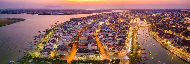 Photo toàn cảnh trên không của phố cổ hội an, một điểm đến rất nổi tiếng cho khách du lịch