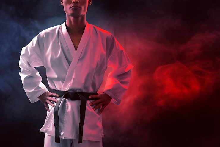 Photo võ sĩ karate trên nền tối