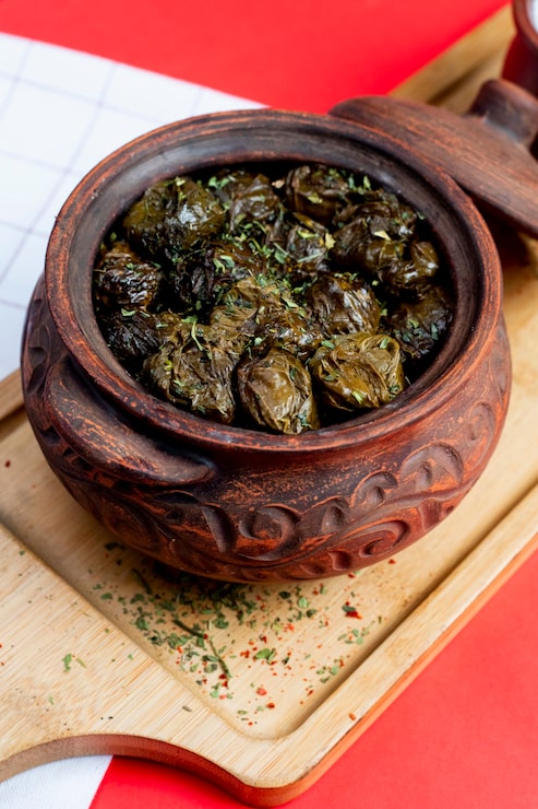 Miễn phí Photo dolma lá được phục vụ trong nồi đất