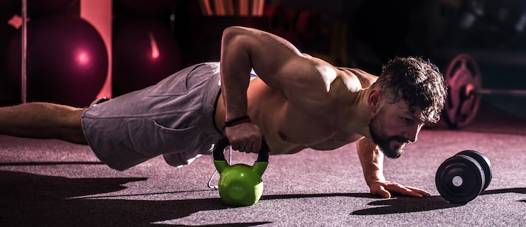 Ilmainen Kuva crossfit-harjoittelu kuntosalilla