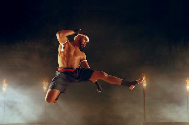 Photo gratuit des boxeurs de muay thai