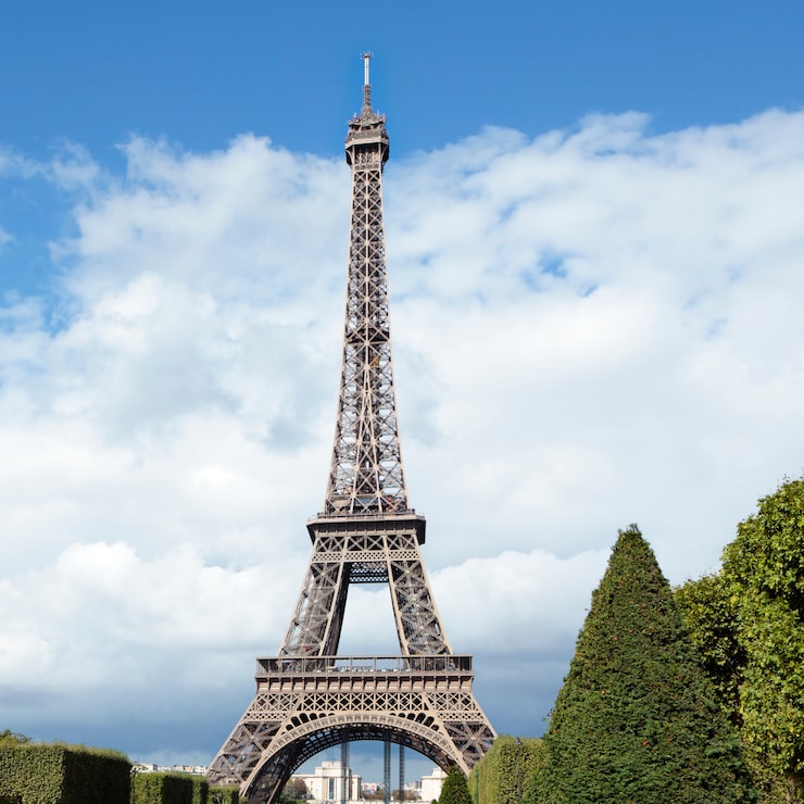 Photo gratuit vue du paysage lointain de la tour eiffel