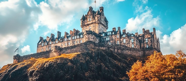 PSD lâu đài edinburgh vào một ngày nắng