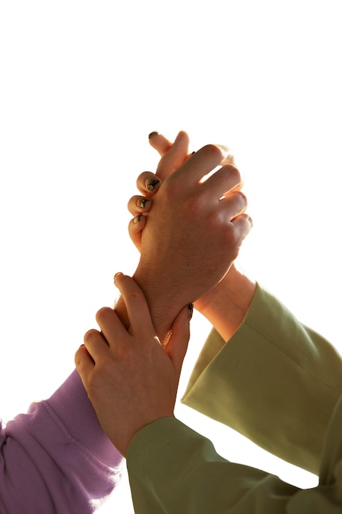 PSD gratuito gestos de las manos que representan la amistad entre las personas