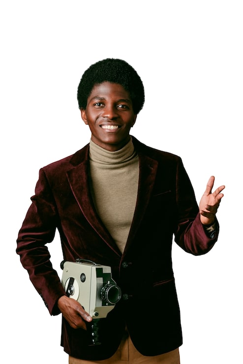 PSD gratuito hombre negro de mediana edad posando