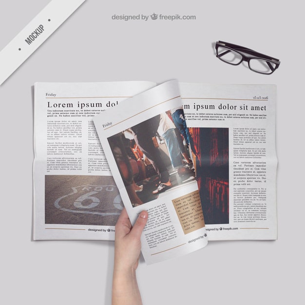 PSD gratuito leyendo el periodico
