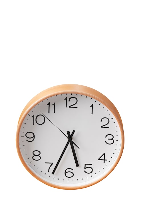 PSD gratuito reloj de pared aislado