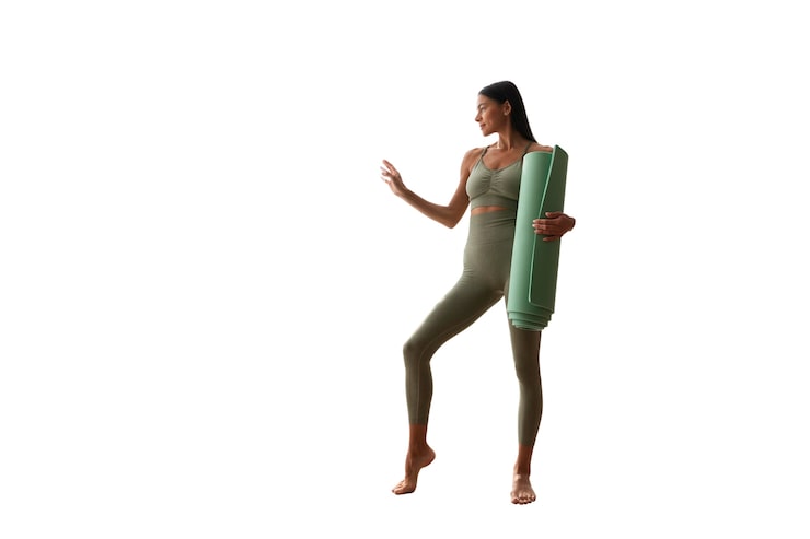 PSD gratuito retrato de una instructora de yoga con una alfombra