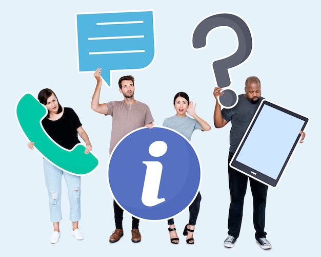 PSD gente diversa con iconos de atención al cliente.
