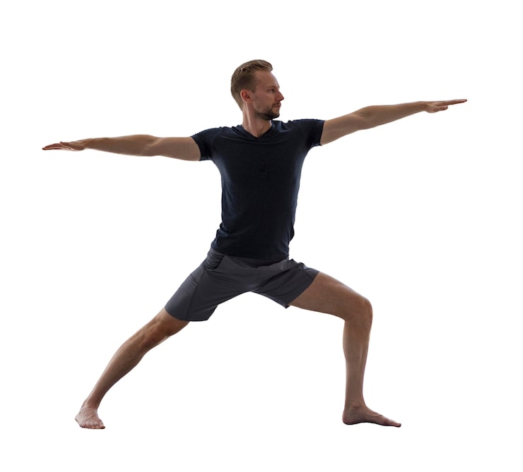 Ücretsiz PSD yoga pozisyonunda izole edilmiş adam